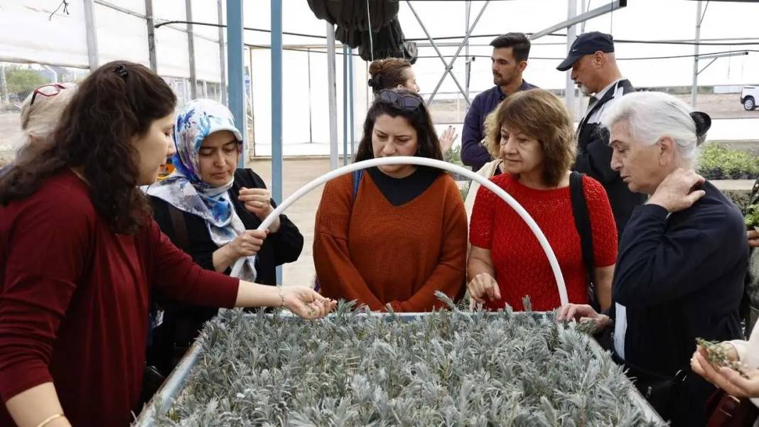 ATASEM’de Toprakla Buluşan Kursiyerler Teoriden Pratiğe Uzanıyor! 4